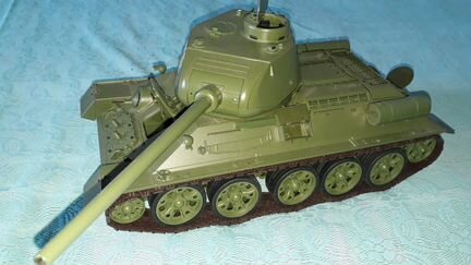 Модель танка: масштаб 1:16,Т-34-85