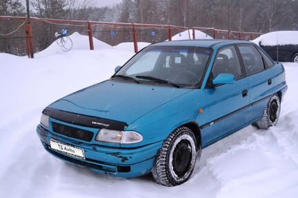 Opel Astra 1.4 МТ, 1996, седан