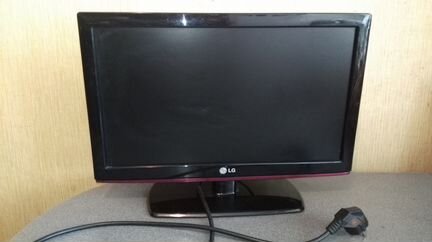 Телевизор LG 48 см