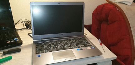 Ноутбук SAMSUNG np535u4c-s02ru на запчасти
