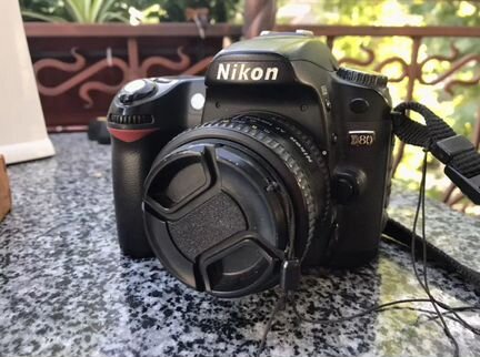 Nikon D80 + Nikkor 50 mm