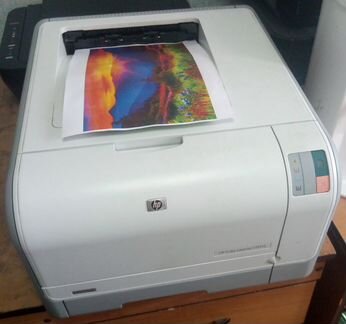 Цветной лазерный принтер HP Color LaserJet CP1215