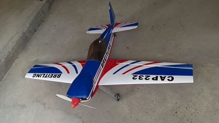 Продам модель самолета CAP 232