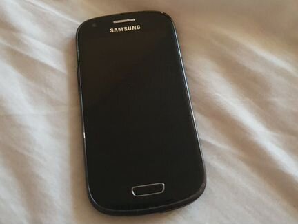 Телефон Samsung Galaxy s3 mini