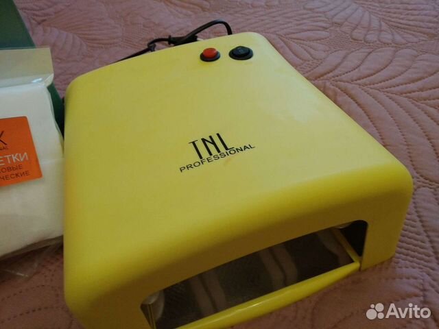 Лампа новая профессиональная для маникюра и подаро