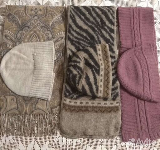 Комплект шапка и шарф и шапочка