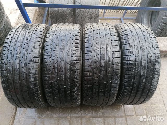 Kumho I'Zen KW27 235/55 R17 103V