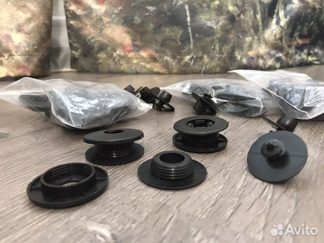 Клипсы противоскольжегия для автомобильных коврико