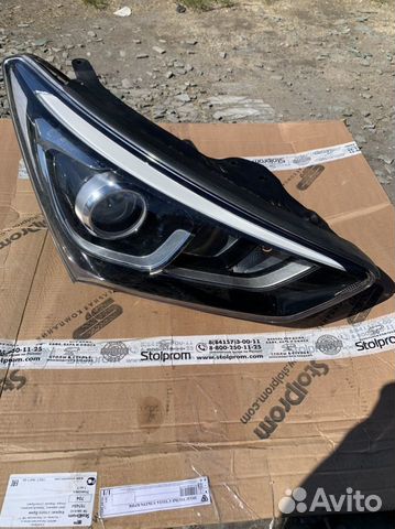 Фара правая Hyundai Santa Fe 2015г ксенон