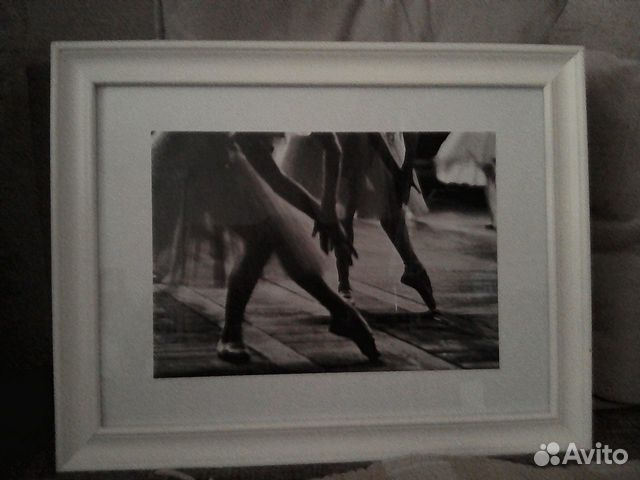 Эстамп в рамке со стеклом
