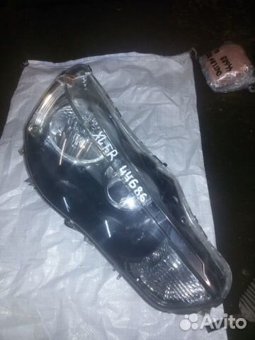 Фара Mitsubishi Outlander XL 2010-2012