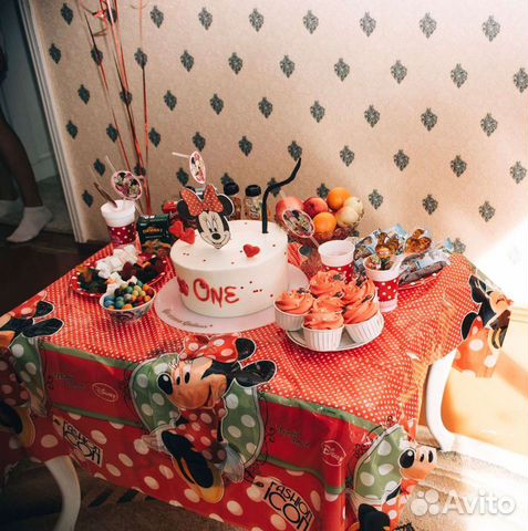 Набор одноразовой посуды для праздника