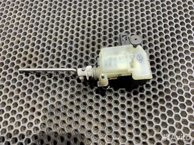 Активатор лючка бензобака Cayenne 955-957 Каен