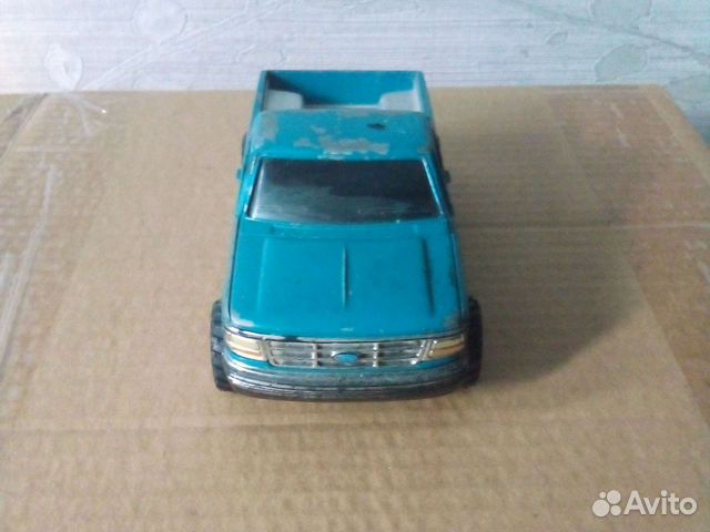 Модель 1/32 Ford f 150 new ray 1995