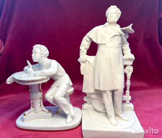 Фарыоровая Статуэтка «Пушкин А.С»