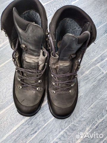 Трекинговые ботинки Lowa Tibet