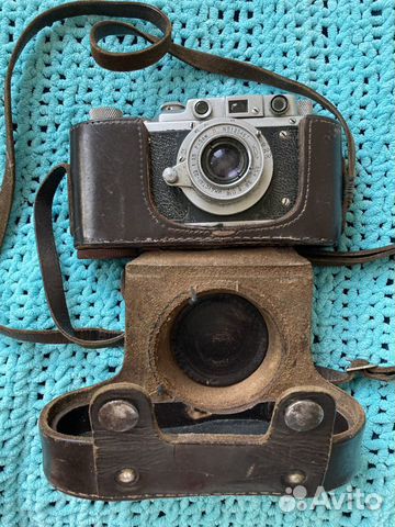 Старый фотоаппарат Зоркий