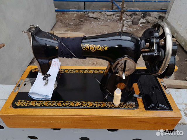 Швейная машинка ручная Подольск 2М