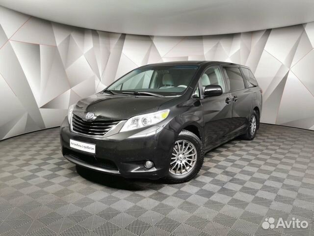 Toyota Sienna III