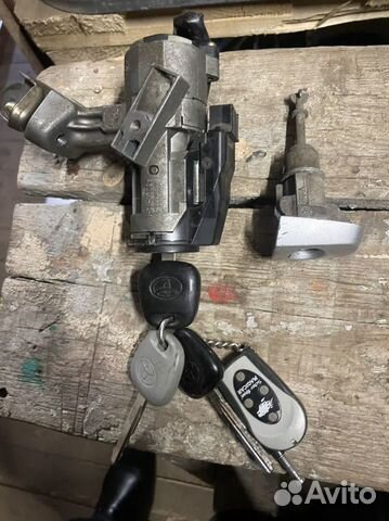 Замок зажигания, личинки, Corolla E12 120