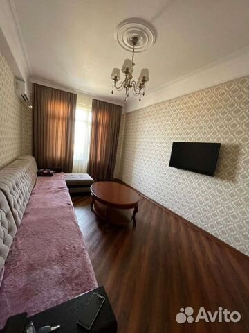 

2-к. квартира, 65 м², 8/10 эт.
