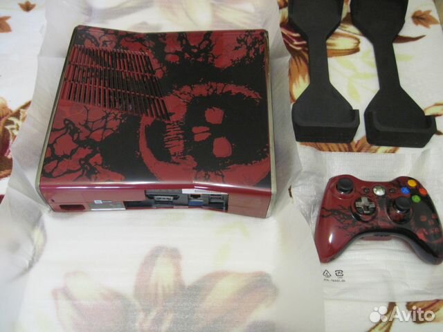 Limited Xbox 360 Slim 320 Gb Gears of War 3 Editio