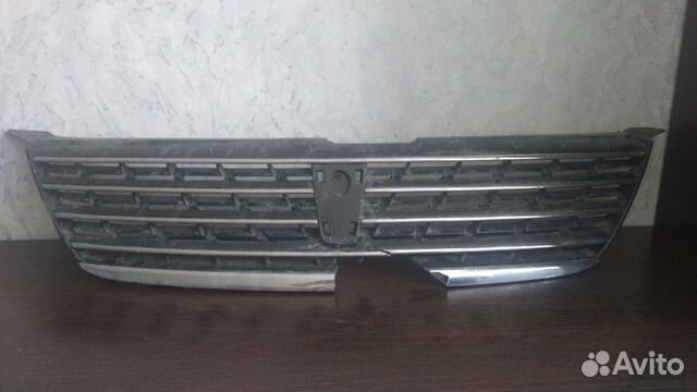 Решетка радиатора Toyota Premio