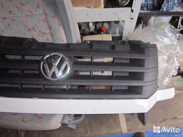 Решетка радиатора VW Crafter 2013г