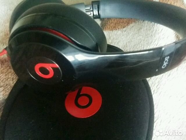 Наушники Beats Solo (На детали) Наушники Beats Solo (На детали)