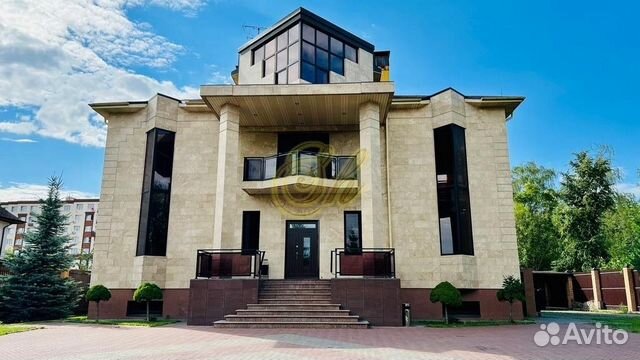 

10-к. и более дом, 1300 м²