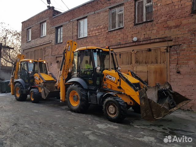 Услуги экскаватора-погрузчика JCB Услуги экскаватора-погрузчика JCB