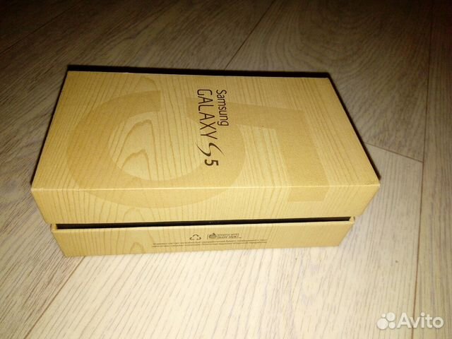 Коробка от SAMSUNG Galaxy S5 Коробка от SAMSUNG Galaxy S5