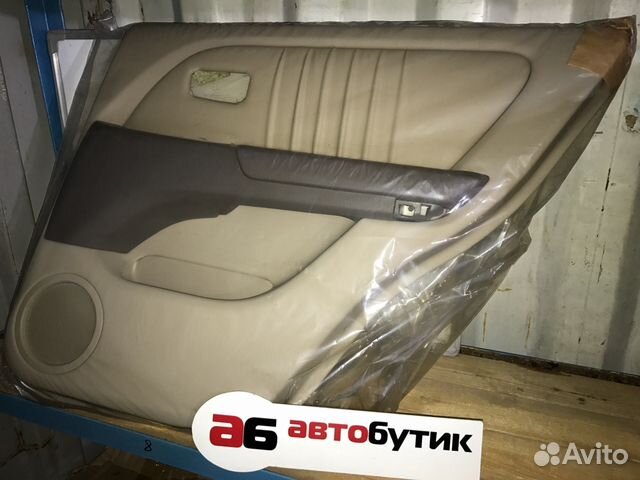 Обшивка двери Lexus RX300