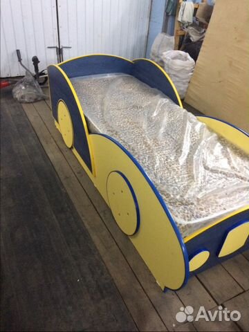 Детская кровать автомобиль с артопедическим матрас