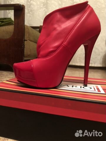 Полусапожки фирмы Inario Полусапожки фирмы Inario