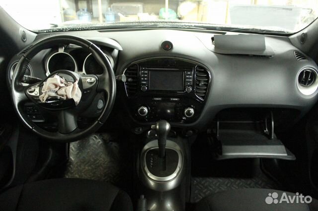 Подушка в торпеду (накладка) на Nissan Juke Подушка в торпеду (накладка) на Nissan Juke