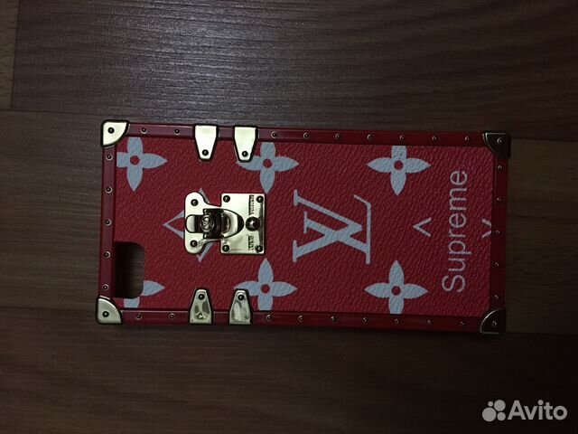 Чехол «Supreme Louis Vuitton» на iPhone 5 s se c Чехол «Supreme Louis Vuitton» на iPhone 5 s se c