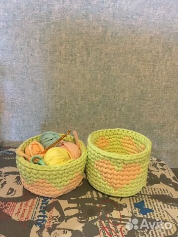 Корзинки из трикотажной пряжи. Сердечки