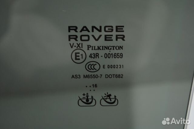 Стекло двери заднее левое Range Rover 4