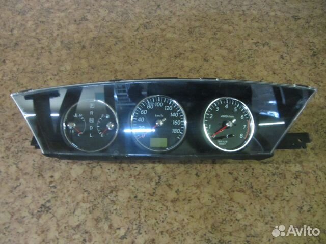 Панель приборов до 180 км Nissan Primera P12 2.0