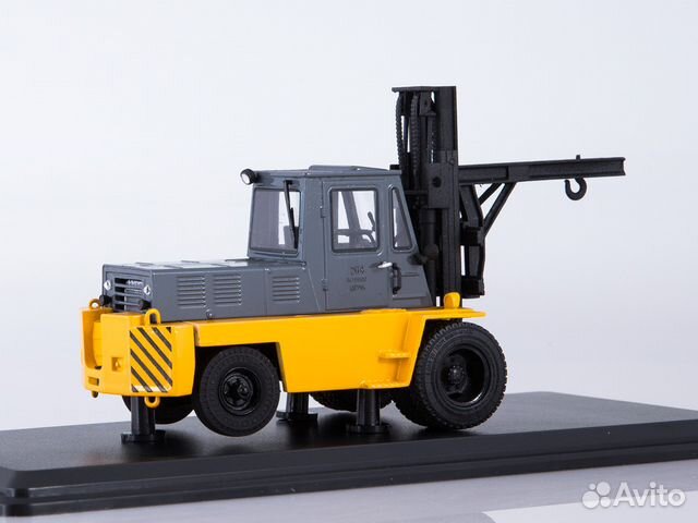 Львовский автопогрузчик ап-4014 Львовский автопогрузчик ап-4014