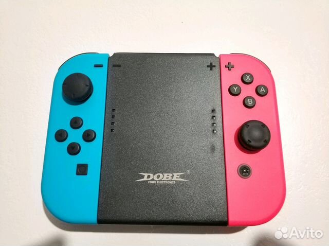 Держатель joy con. Нинтендо свитч держатели для джойконов. Зарядка джойконов Nintendo. Держатель Джойкон на свитч Нинтендо Pack Grips Kit. Держатель для Joy con.