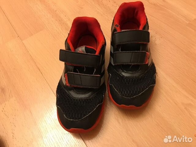 Кроссовки детские adidas, размер 31 Кроссовки детские adidas, размер 31