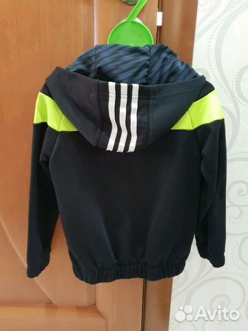 Спортивная кофта adidas Спортивная кофта adidas