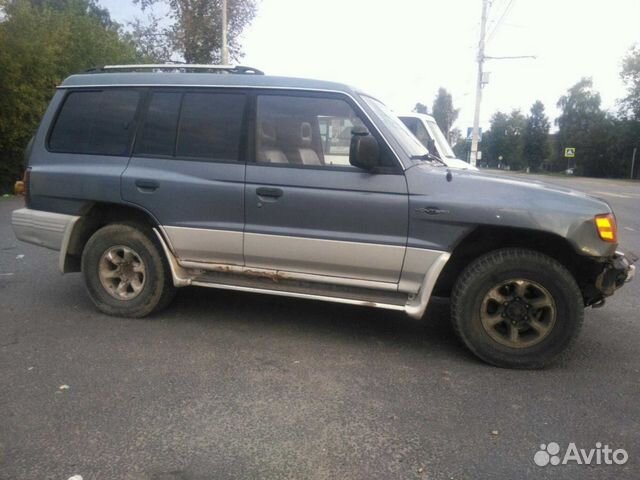 Mitsubishi Montero 3.5 AT, 1998, битый, 300 000 км