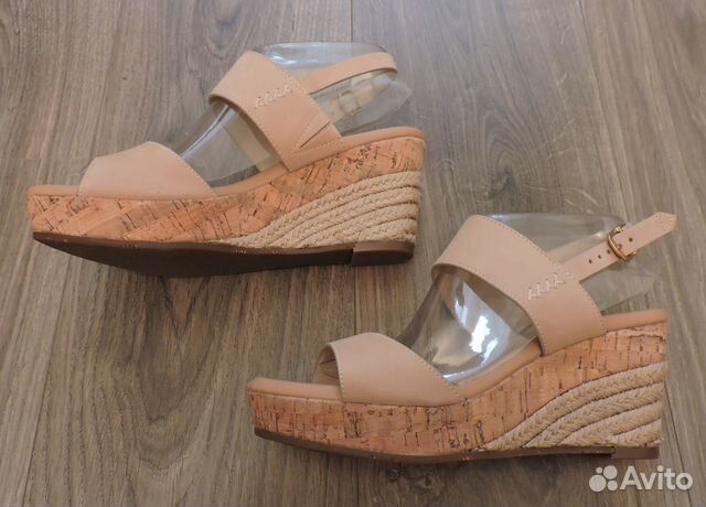 Босоножки UGG новые Босоножки UGG новые