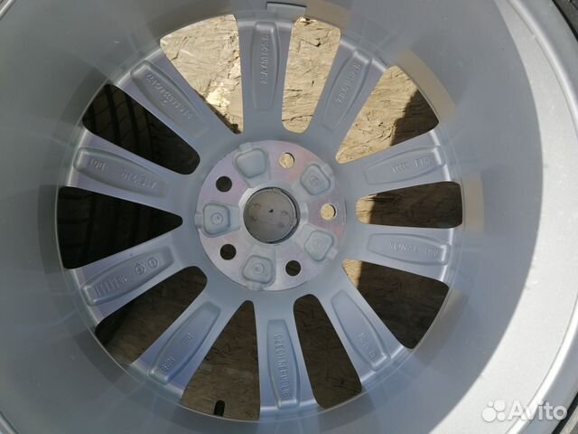 Новые колеса R18 оригинал на Audi Q3 New F3 Новые колеса R18 оригинал на Audi Q3 New F3