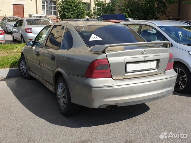 Opel Vectra 1.6 МТ, 1999, 281 629 км