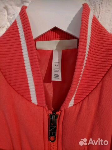 Жилетка, безрукавка Adidas XS Жилетка, безрукавка Adidas XS