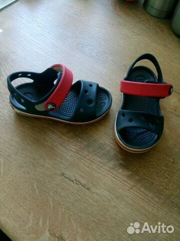Сандалии Crocs C7